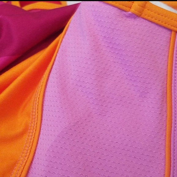 Nike sport tank top, size 12/14 (large) - Picture 3 of 5